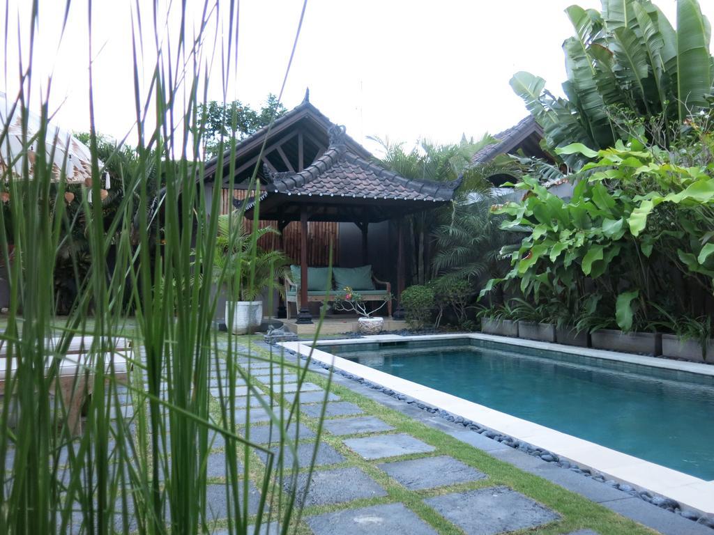 Villa Te Kawau Seminyak  Room photo